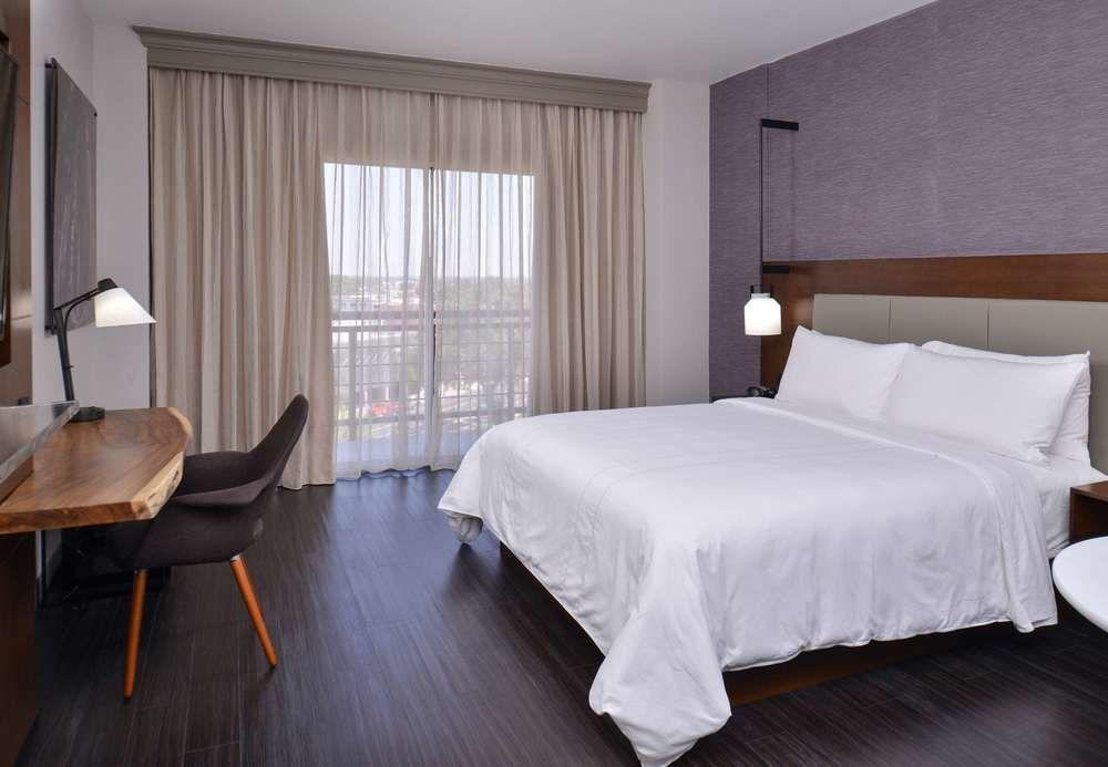 Visalia Marriott At The Convention Center Hotel Buitenkant foto