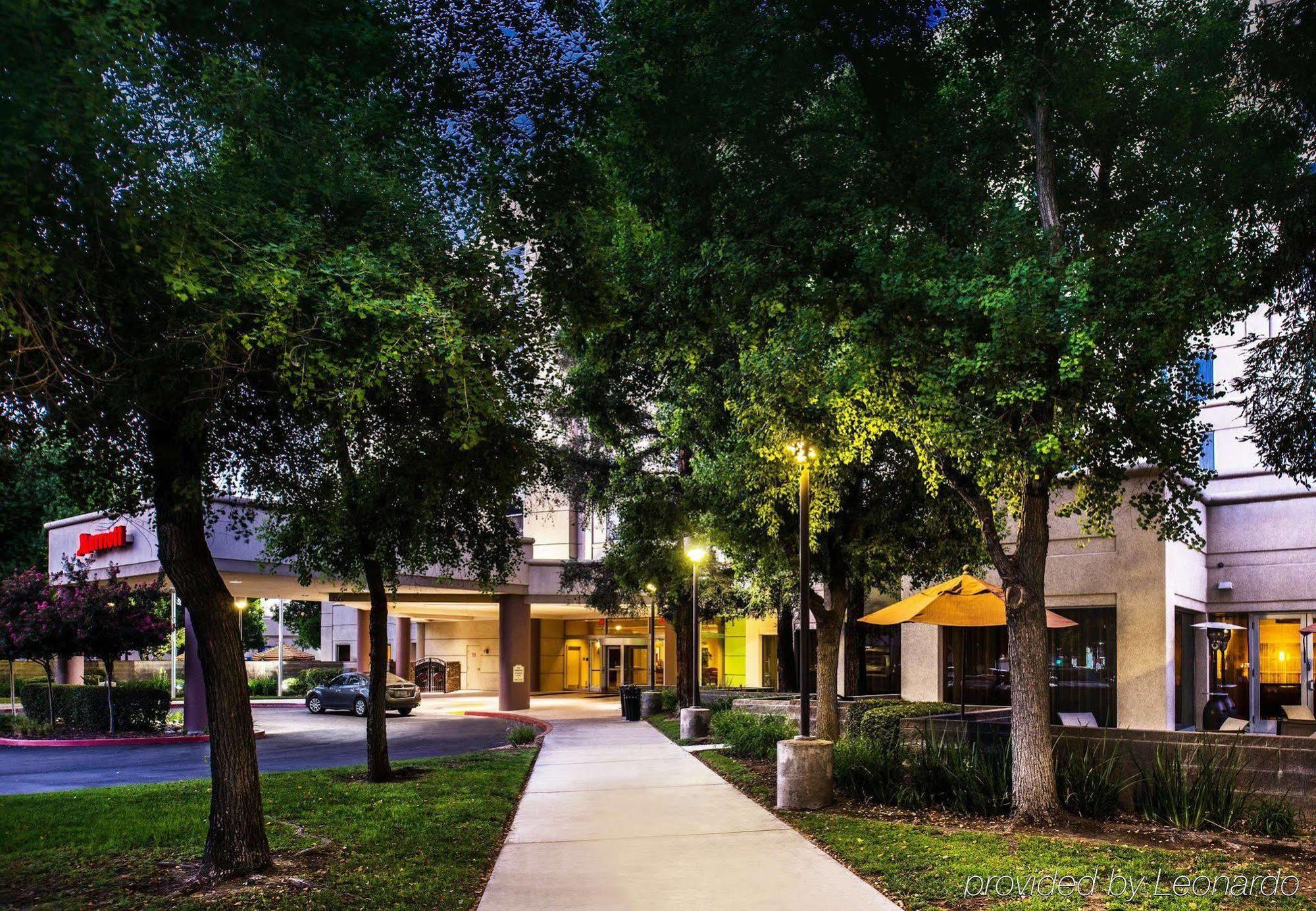 Visalia Marriott At The Convention Center Hotel Buitenkant foto