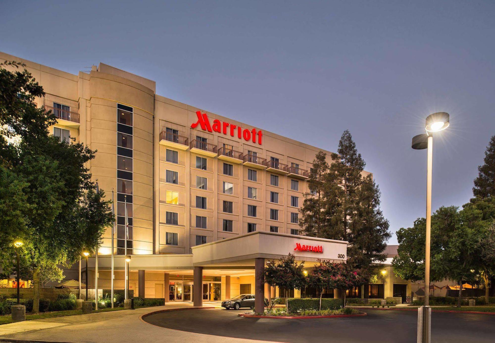 Visalia Marriott At The Convention Center Hotel Buitenkant foto