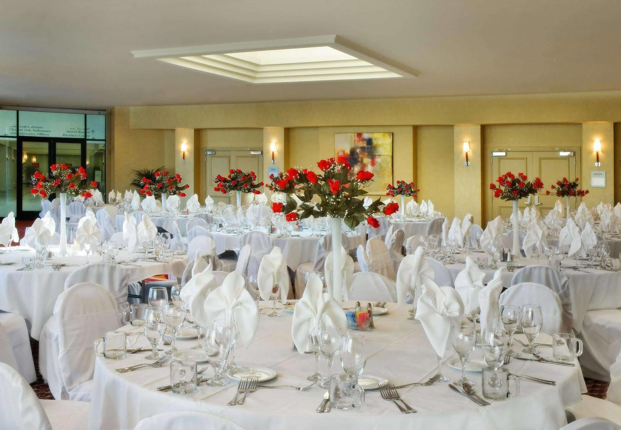 Visalia Marriott At The Convention Center Hotel Buitenkant foto